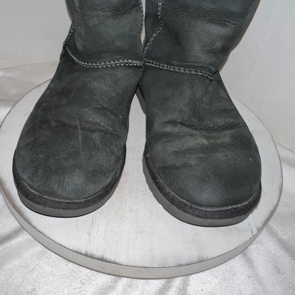 UGG Classic Tall II Boots Black Authentic Shearling Sheepskin Womens Size 7 - Picture 9 of 9